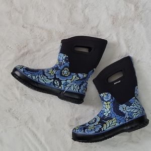 Womens Bogs outdoor boots